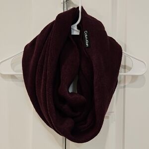 NWT Calvin Klein Deep Burgundy Knit Scarf